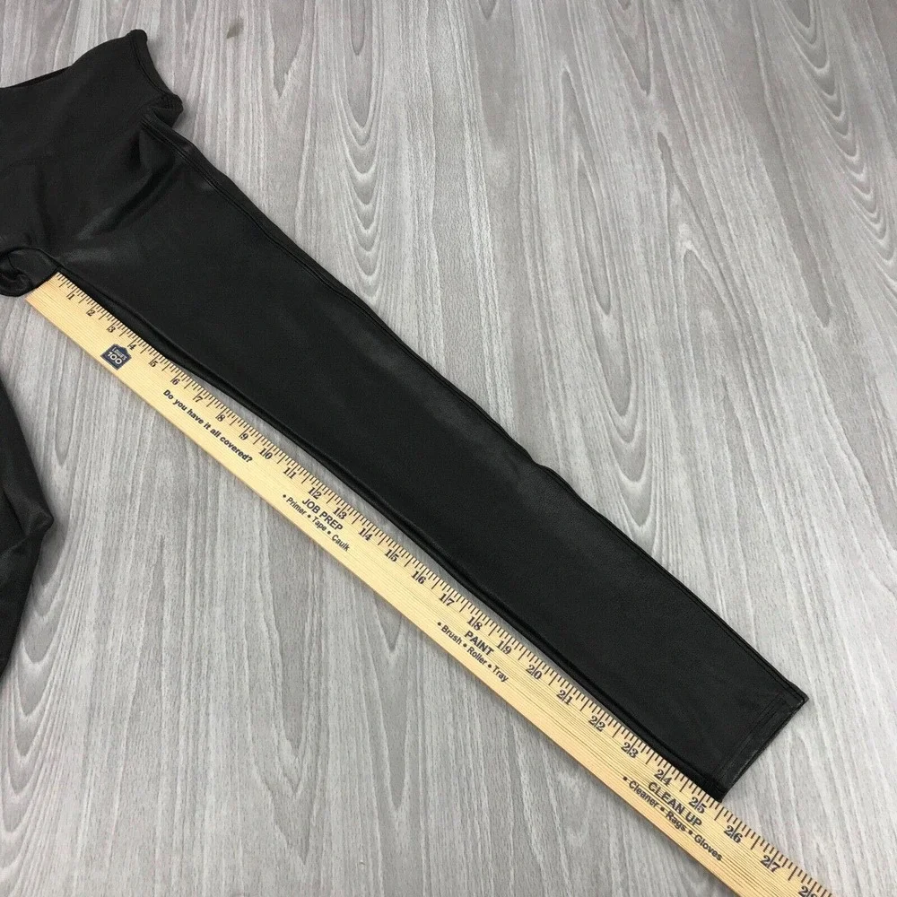 Spanx Women's Black Faux Leather Shiny Leggings Size: Small‎